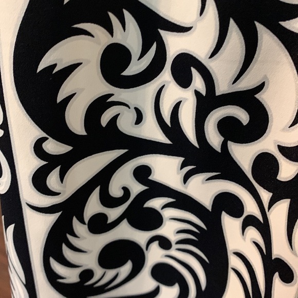 Nicole Miller Collection Black & White Printed Silk Dress Size 4 - Picture 5 of 10